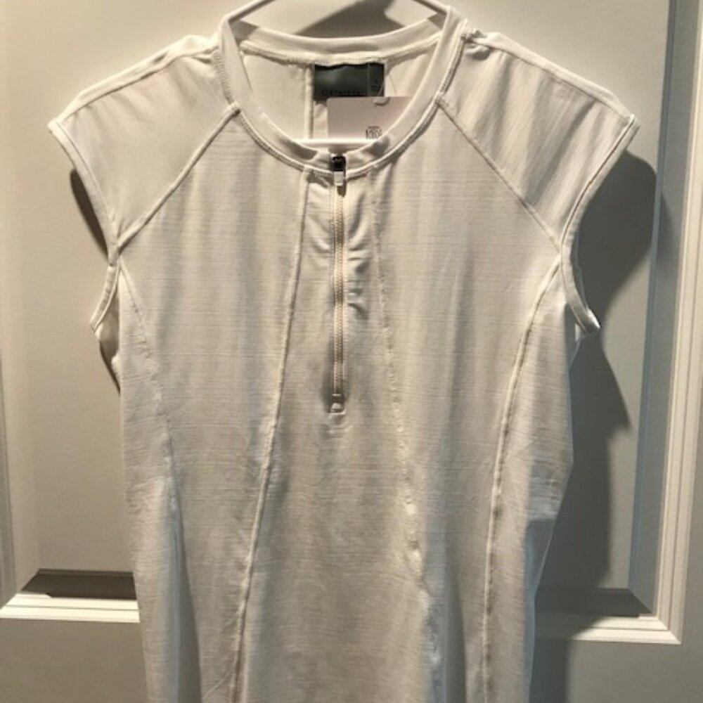 NWT ATHLETA Bright White Cap Sleeve Perforated Pacifica II Zip-Neck Tank Small